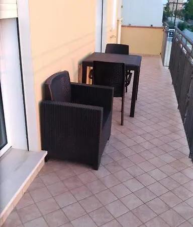 Casa Toni Fronte Per 4 * 里米尼